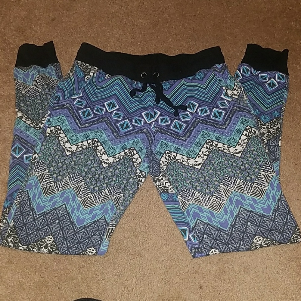 NWOT Rue21 Joggers - Picture 2 of 3